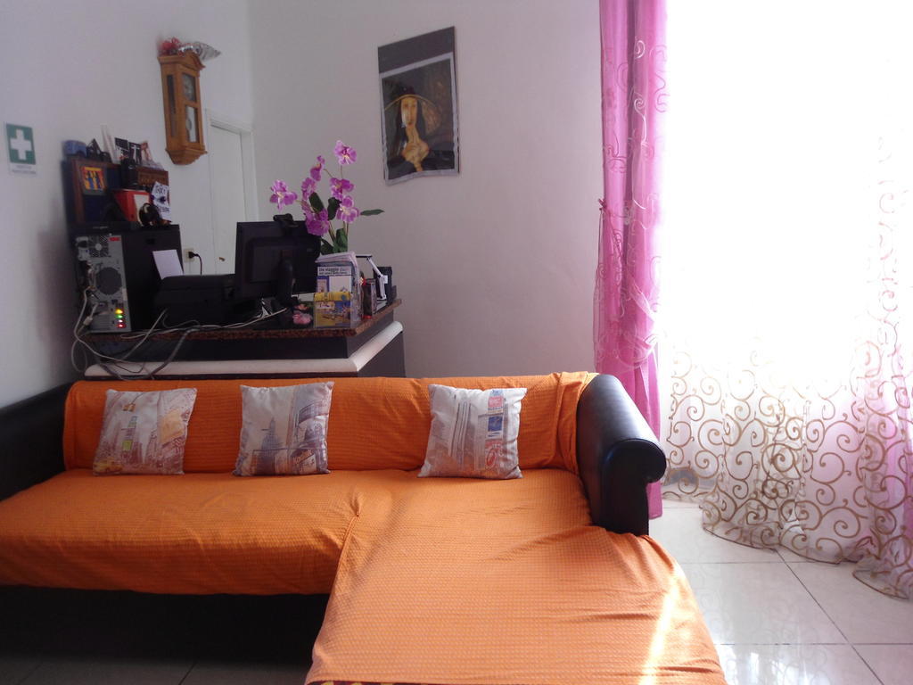 Hotel Houston Livorno - Struttura Esclusivamente Turistica - Not For Business Or Workers ภายนอก รูปภาพ