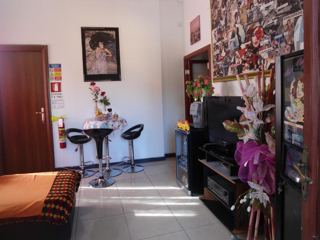 Hotel Houston Livorno - Struttura Esclusivamente Turistica - Not For Business Or Workers ภายนอก รูปภาพ