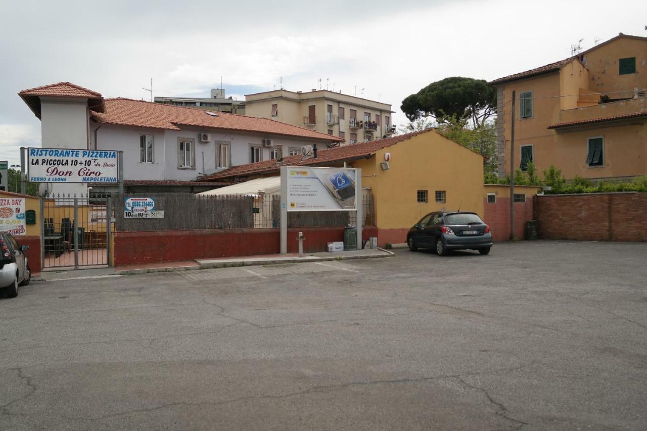Hotel Houston Livorno - Struttura Esclusivamente Turistica - Not For Business Or Workers ภายนอก รูปภาพ