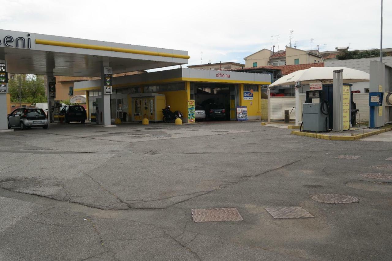Hotel Houston Livorno - Struttura Esclusivamente Turistica - Not For Business Or Workers ภายนอก รูปภาพ