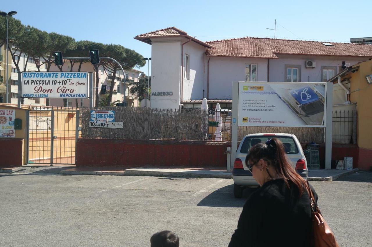 Hotel Houston Livorno - Struttura Esclusivamente Turistica - Not For Business Or Workers ภายนอก รูปภาพ