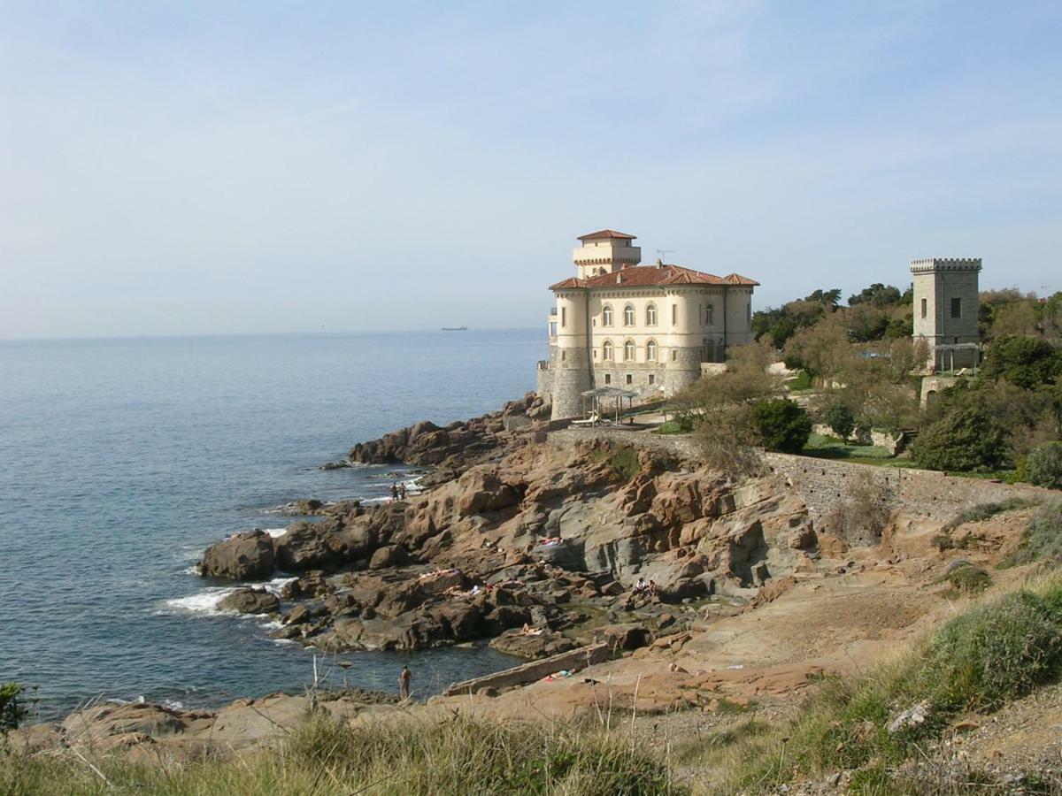 Hotel Houston Livorno - Struttura Esclusivamente Turistica - Not For Business Or Workers ภายนอก รูปภาพ
