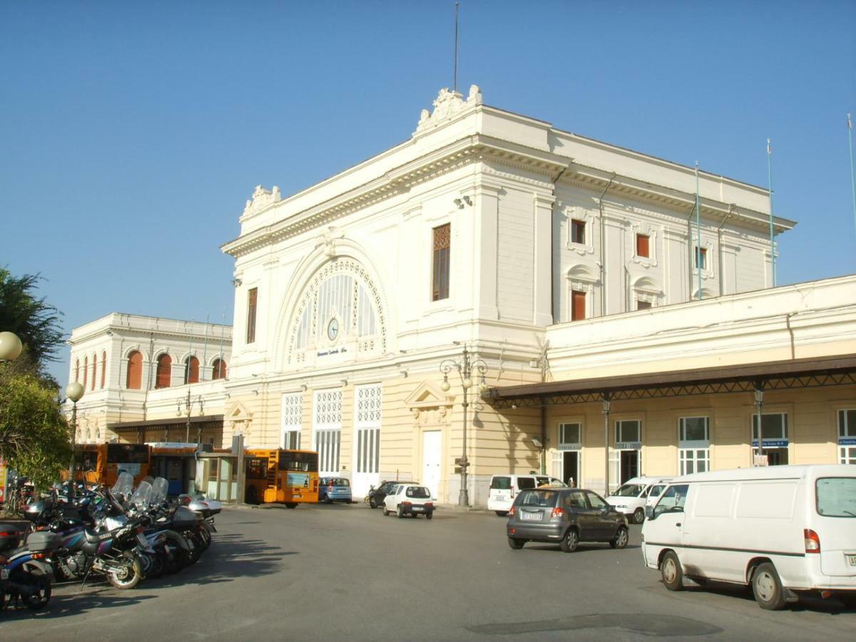 Hotel Houston Livorno - Struttura Esclusivamente Turistica - Not For Business Or Workers ภายนอก รูปภาพ