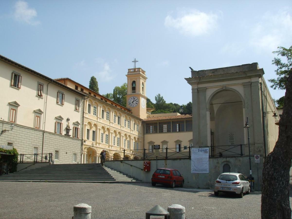 Hotel Houston Livorno - Struttura Esclusivamente Turistica - Not For Business Or Workers ภายนอก รูปภาพ