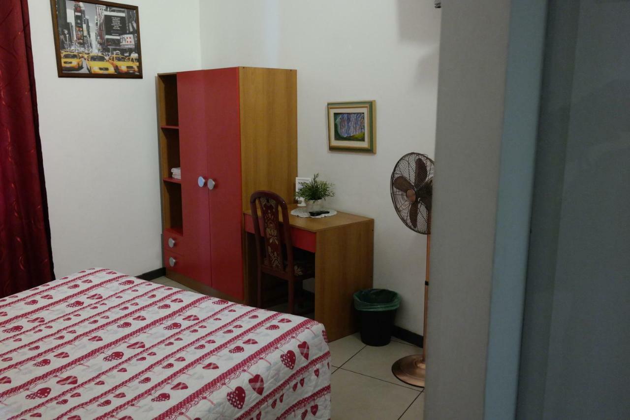 Hotel Houston Livorno - Struttura Esclusivamente Turistica - Not For Business Or Workers ภายนอก รูปภาพ