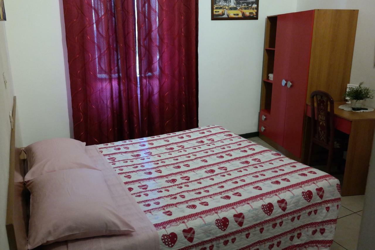 Hotel Houston Livorno - Struttura Esclusivamente Turistica - Not For Business Or Workers ภายนอก รูปภาพ
