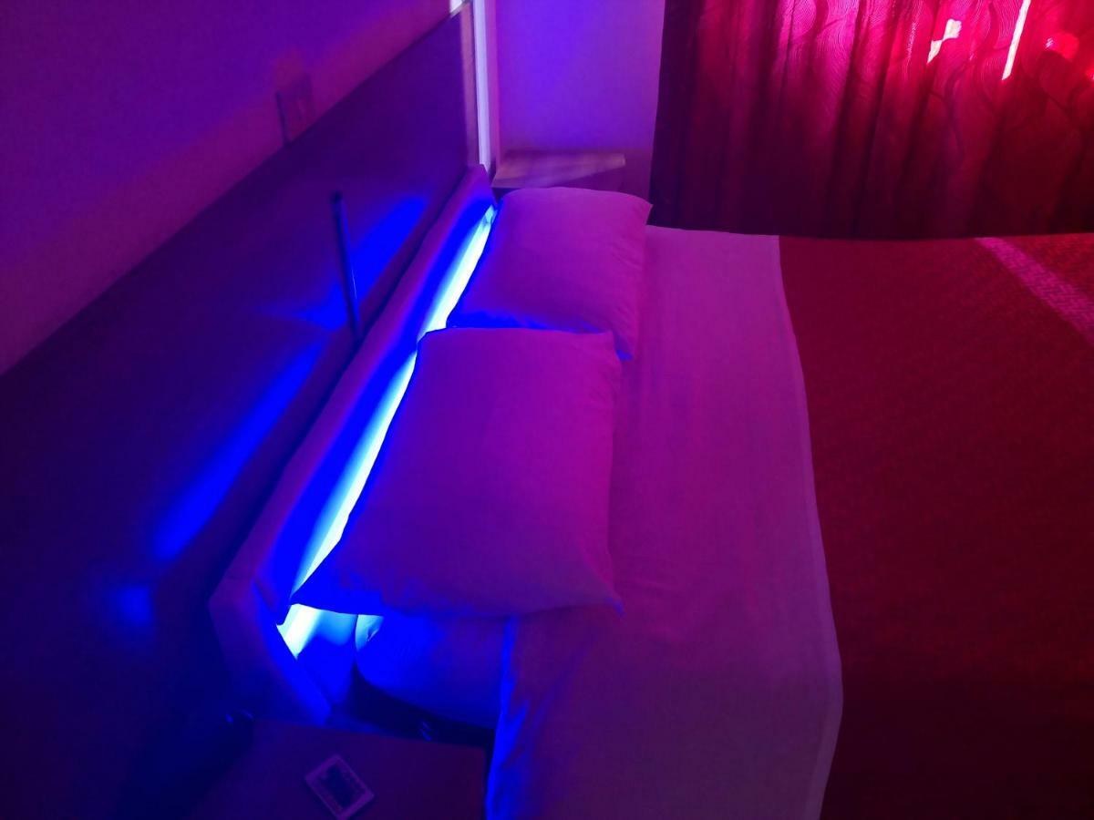 Hotel Houston Livorno - Struttura Esclusivamente Turistica - Not For Business Or Workers ภายนอก รูปภาพ